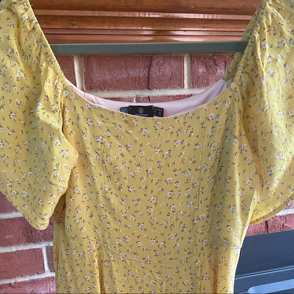 Yellow Floral Off Shoulder Women’s Volcom Dress - Picture 2 of 4